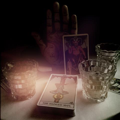 A Surprise Every Day:  Shaking Up October With Hipstamatic (week&nbsp;4)